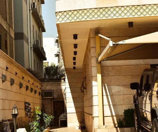 شقق وأجنحة التيوليب والروز وود الفاخرة